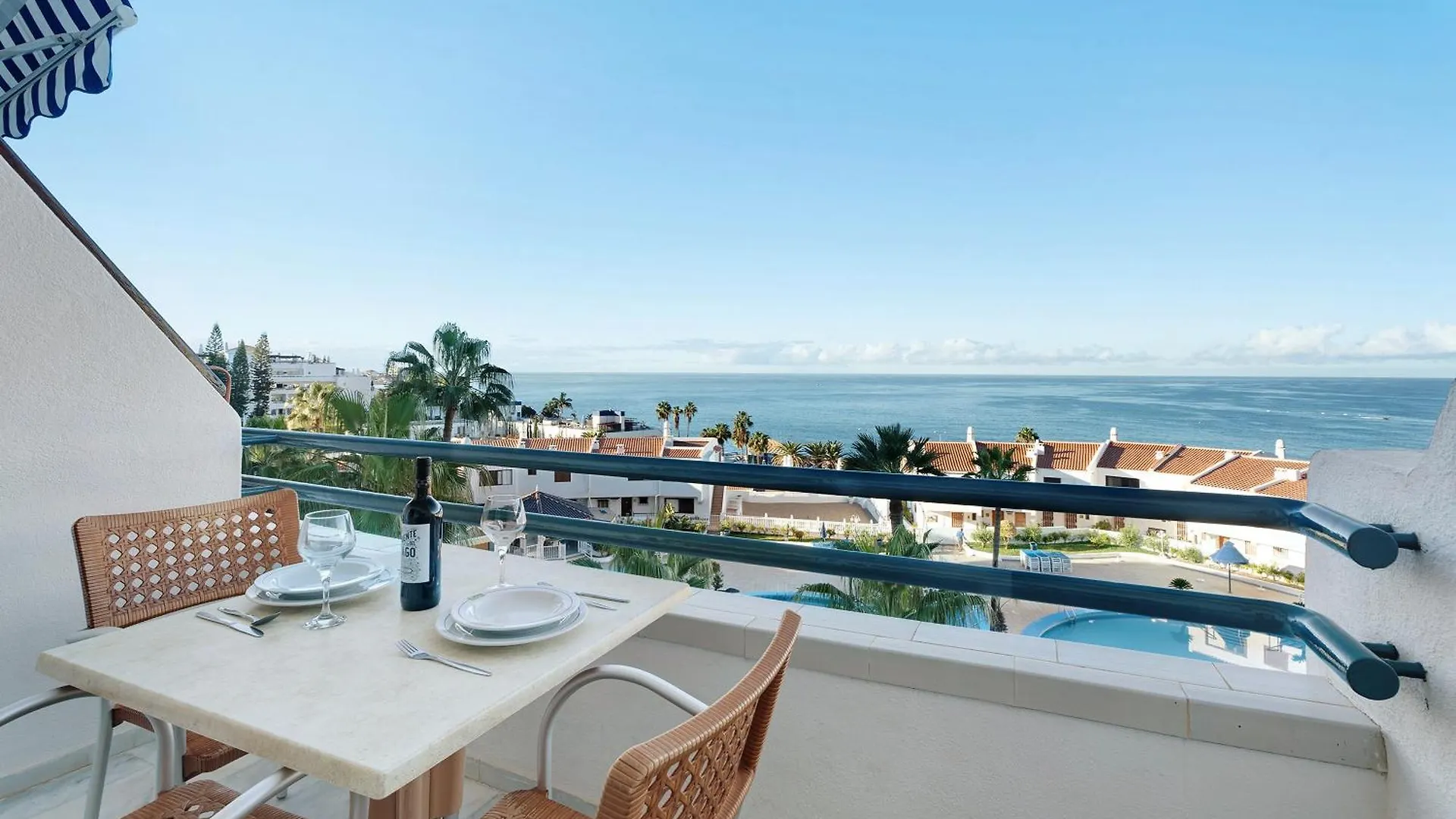 Apartament Over The Ocean アデヘ 0*,  スペイン